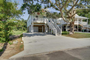 Sunny Gulfport Vacation Rental Walk to Beaches!